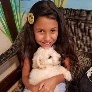 Meet your Posher, Dina